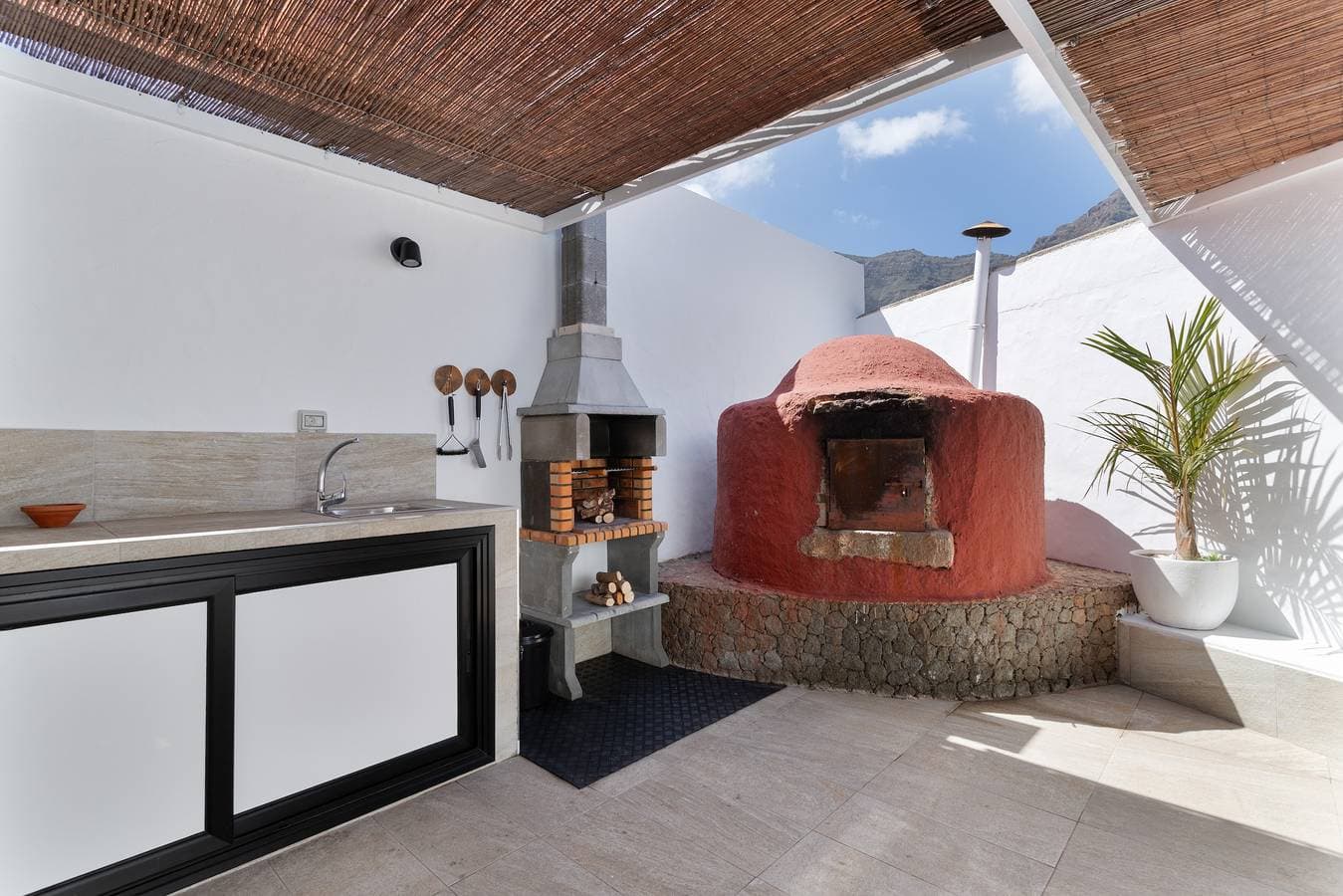 Foto 4 von 27: Ferienhaus 'Rincón De La Fontana' mit Bergblick, WLAN und Klimaanlage