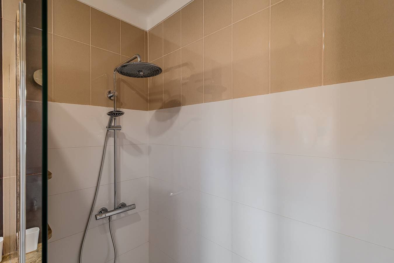 Foto 11 von 27: Gemütliche Suite À Da Marina – Private Suite mit Meerblick, WLAN und Klimaanlage