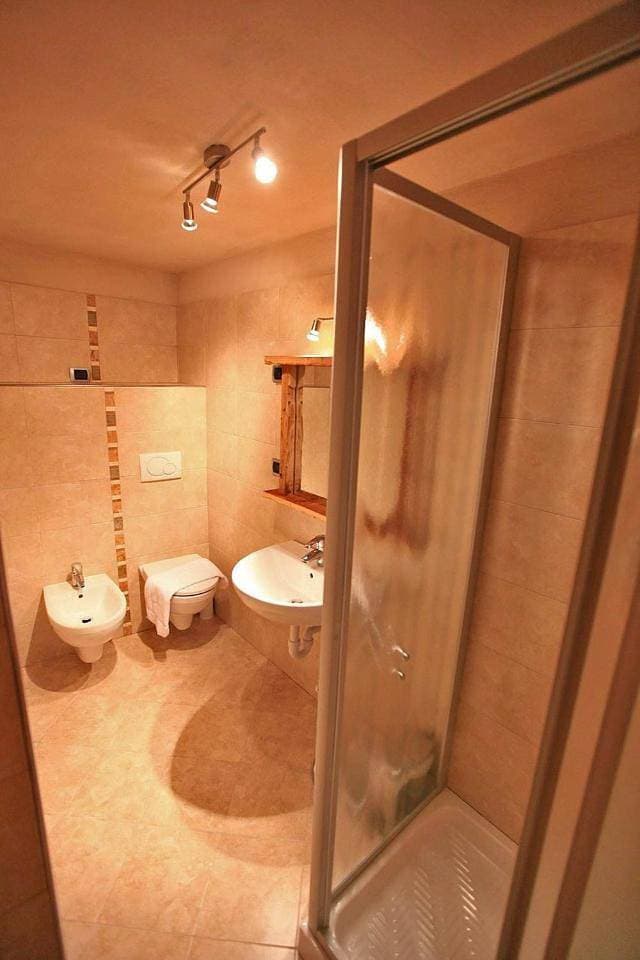 Foto 8 von 11: Double Room
