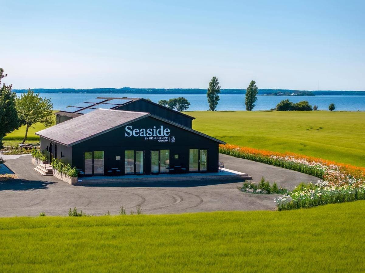 Seaside Retreat & Hotel 1