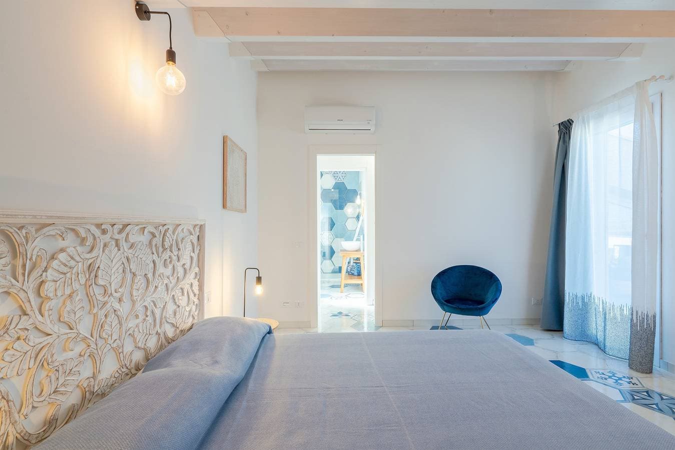 Foto 12 von 23: Ferienwohnung 'Boutique - Blue Sea' mit Meerblick, WLAN und Klimaanlage