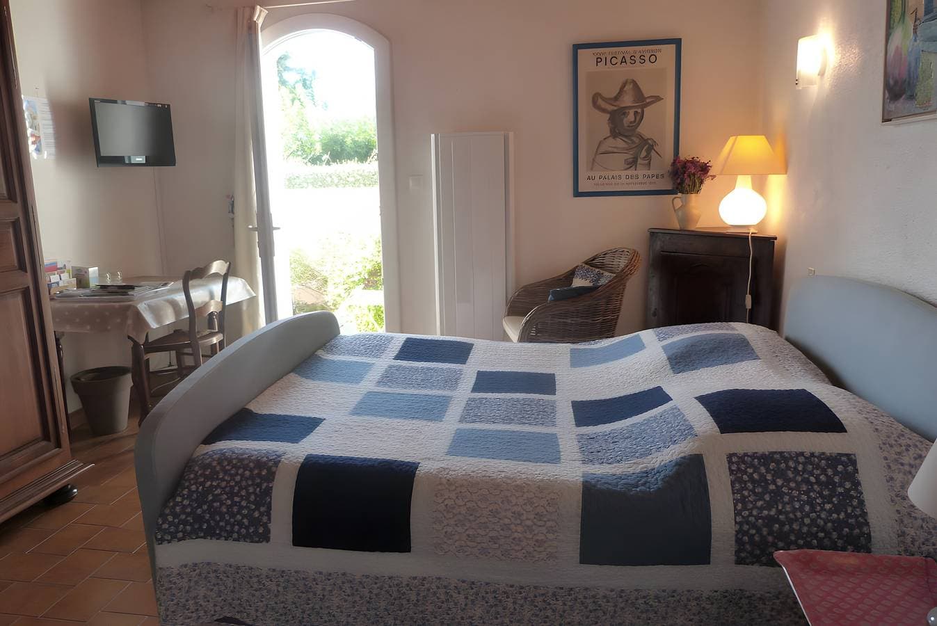 Foto 2 von 10: Bed & Breakfast „Chez Michel et Anne Marie“ mit privater Terrasse, WLAN und Klimaanlage