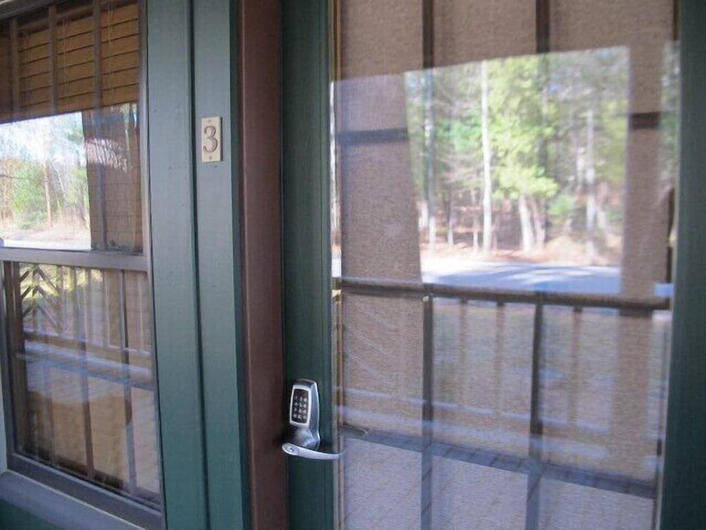 Foto 10 von 21: Einzelzimmer Suite in Oquassoc