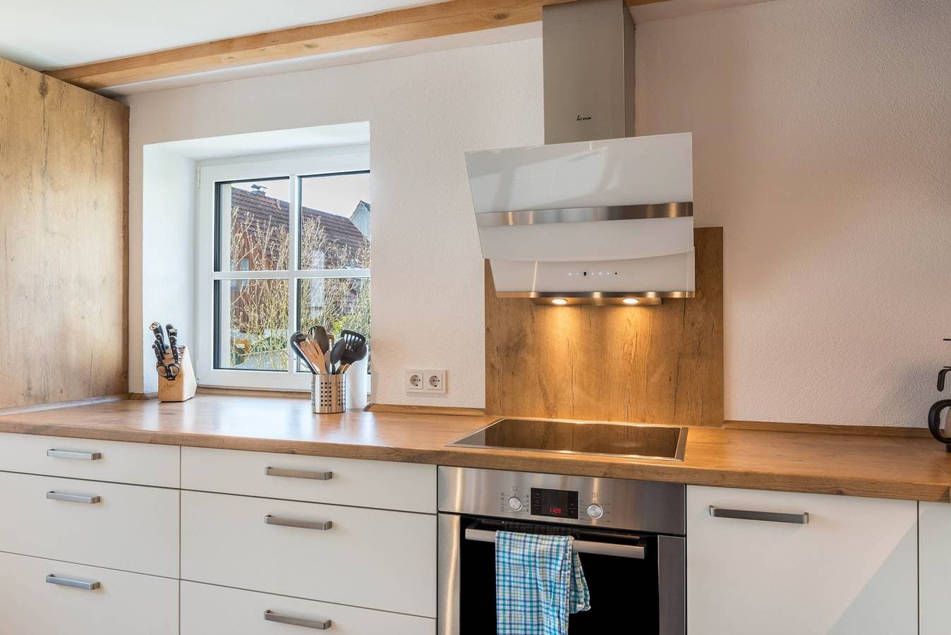 Foto 8 von 25: Ferienwohnung 'Schienerberghütte' mit privater Terrasse, privatem Garten und WLAN