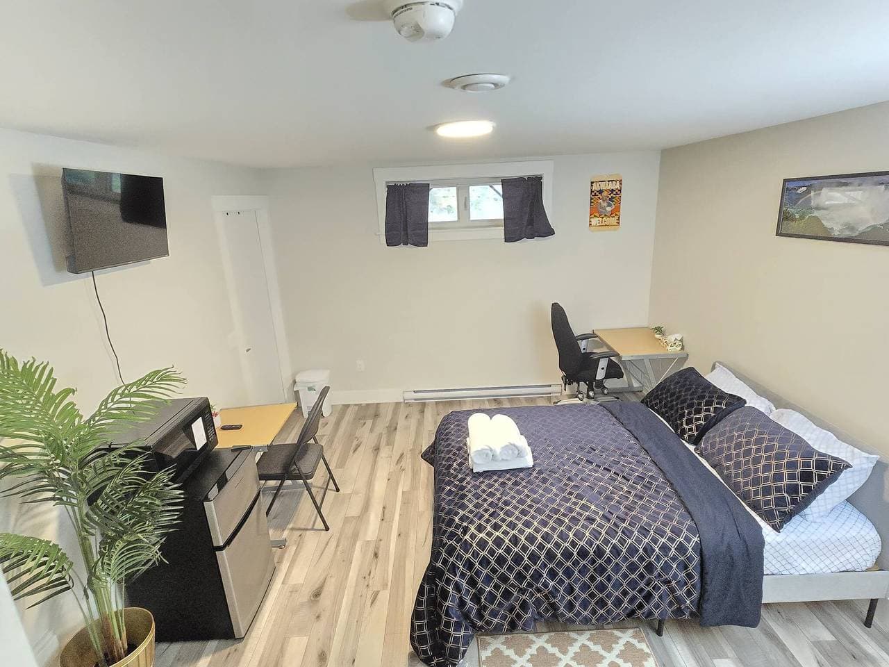 Foto 5 von 15: Gemütliches, neu erbautes Zimmer