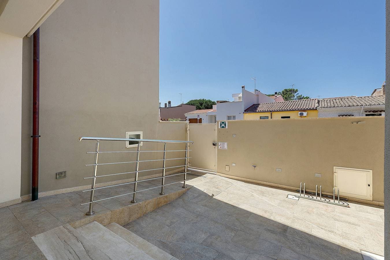 Foto 4 von 28: „Turri Manna Domo 3“: Zimmer mit Balkon, WLAN und Klimaanlage
