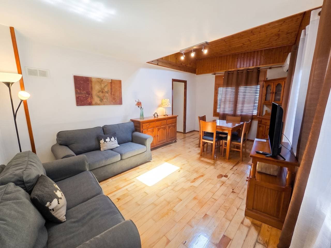 Gemütliche Wohnung in Alp 60 m² mit Balkon und Aussicht! 1