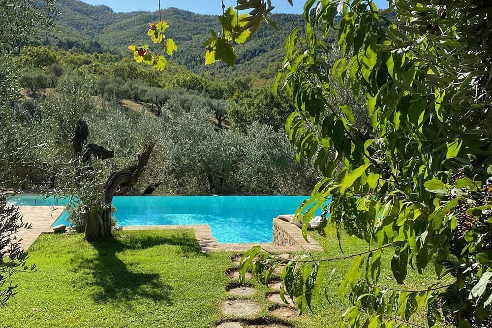 Foto 8 von 22: Eco Luxus-Villa mit Infinity-Pool und allem Komfort