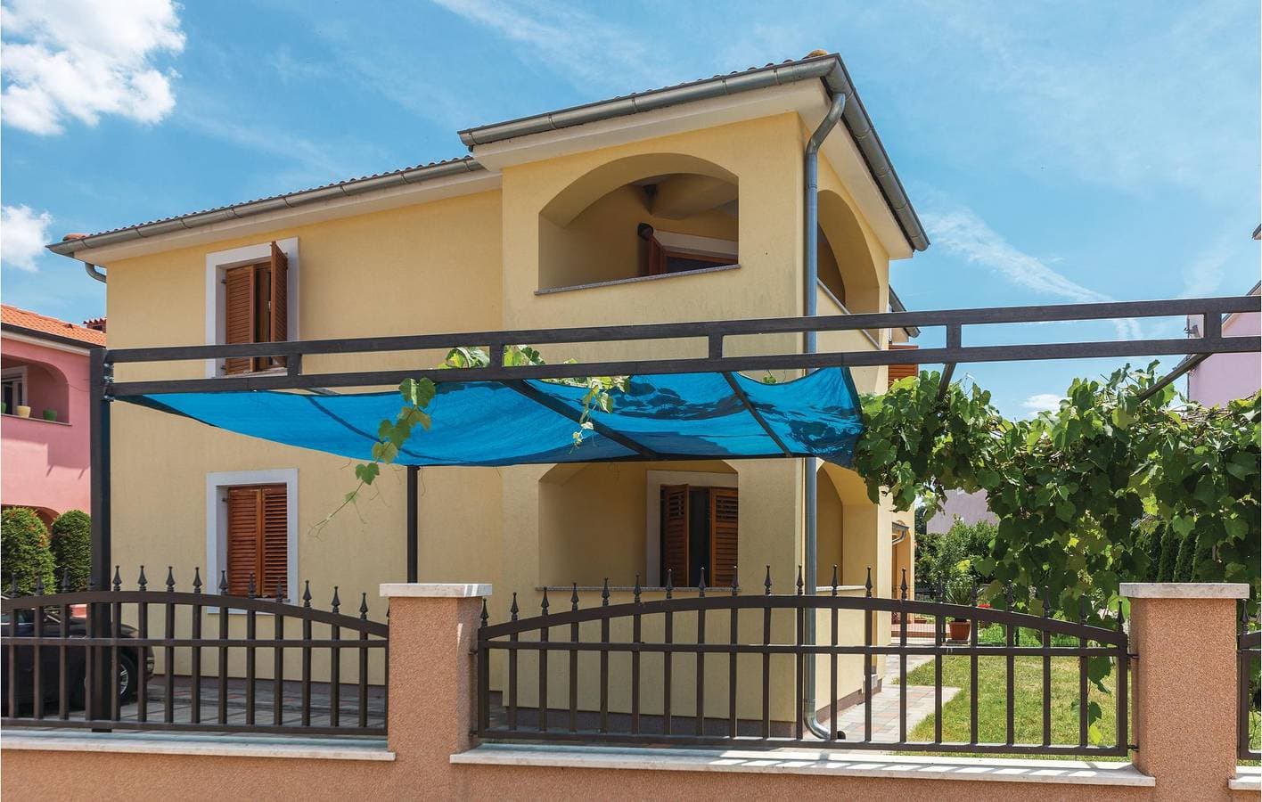 Foto 4 von 27: Gemütliche Ferienwohnung mit Terrasse, Parkplatz und WLAN in der Nähe von Valbandon und der Küste