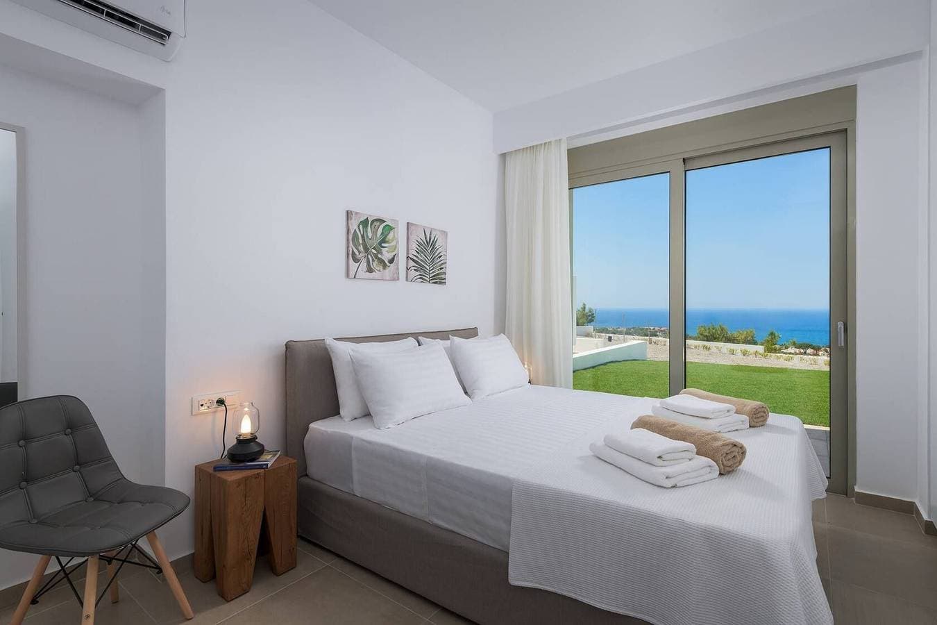Foto 8 von 27: Villa für 6 Personen mit Balkon