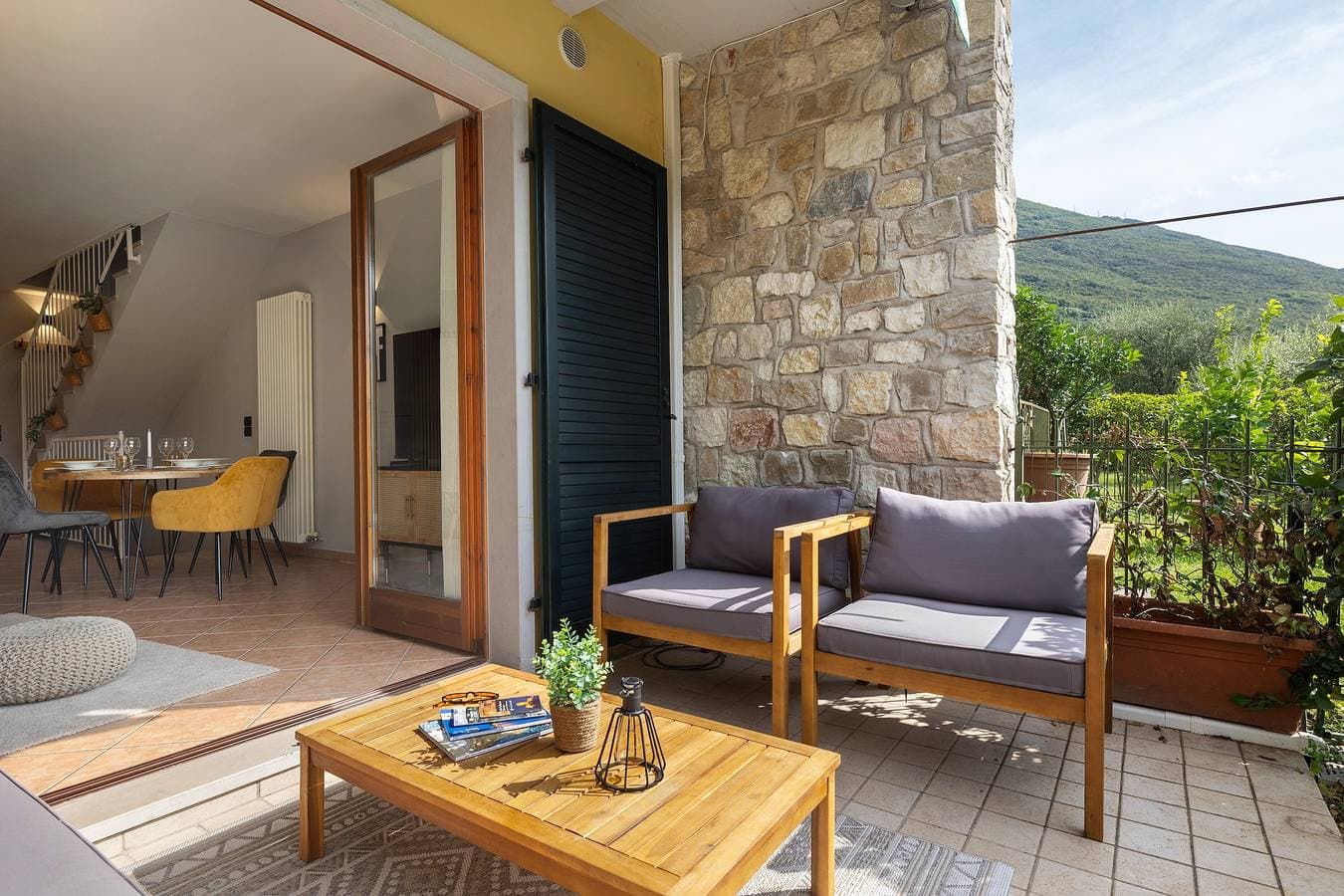 Foto 11 von 25: Ferienhaus 'Casa Di Tino' mit Seeblick, Wi-Fi und Klimaanlage