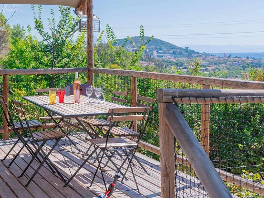 Foto 8 von 37: Flower Camping Provence Vallée - Unterkunft 2 personen - Coco Sweet 12m² 1 Zimmer (ohne Sanitäranlagen)