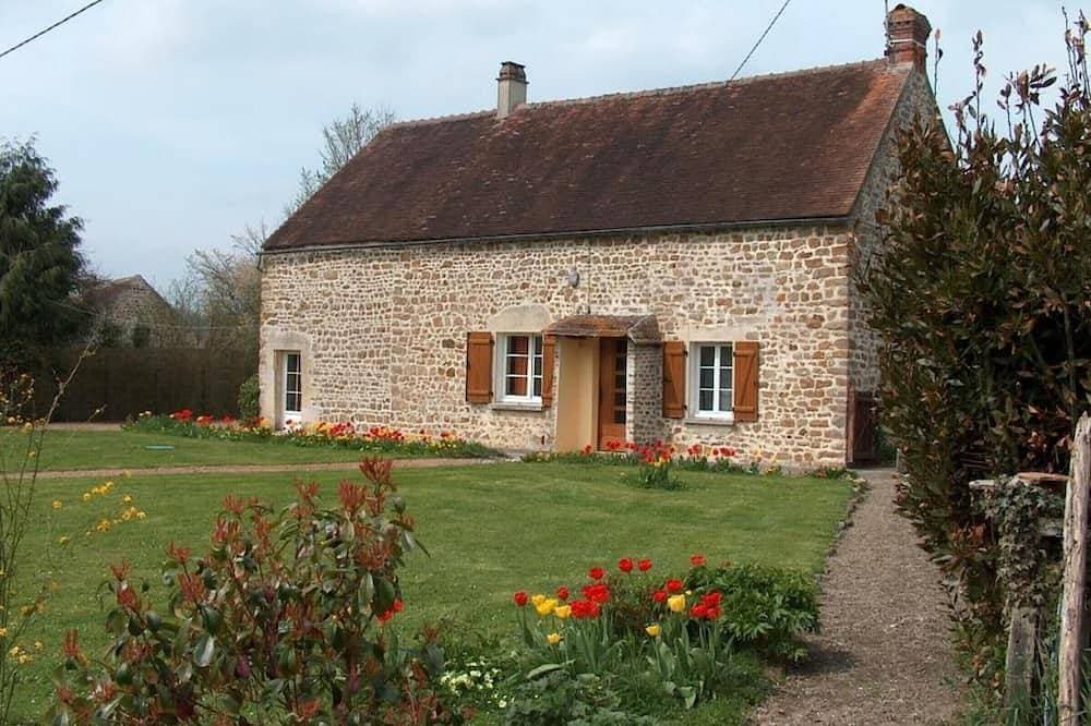 Charmantes Haus aus dem 17. Jahrhundert mit Garten in der Normandie 1