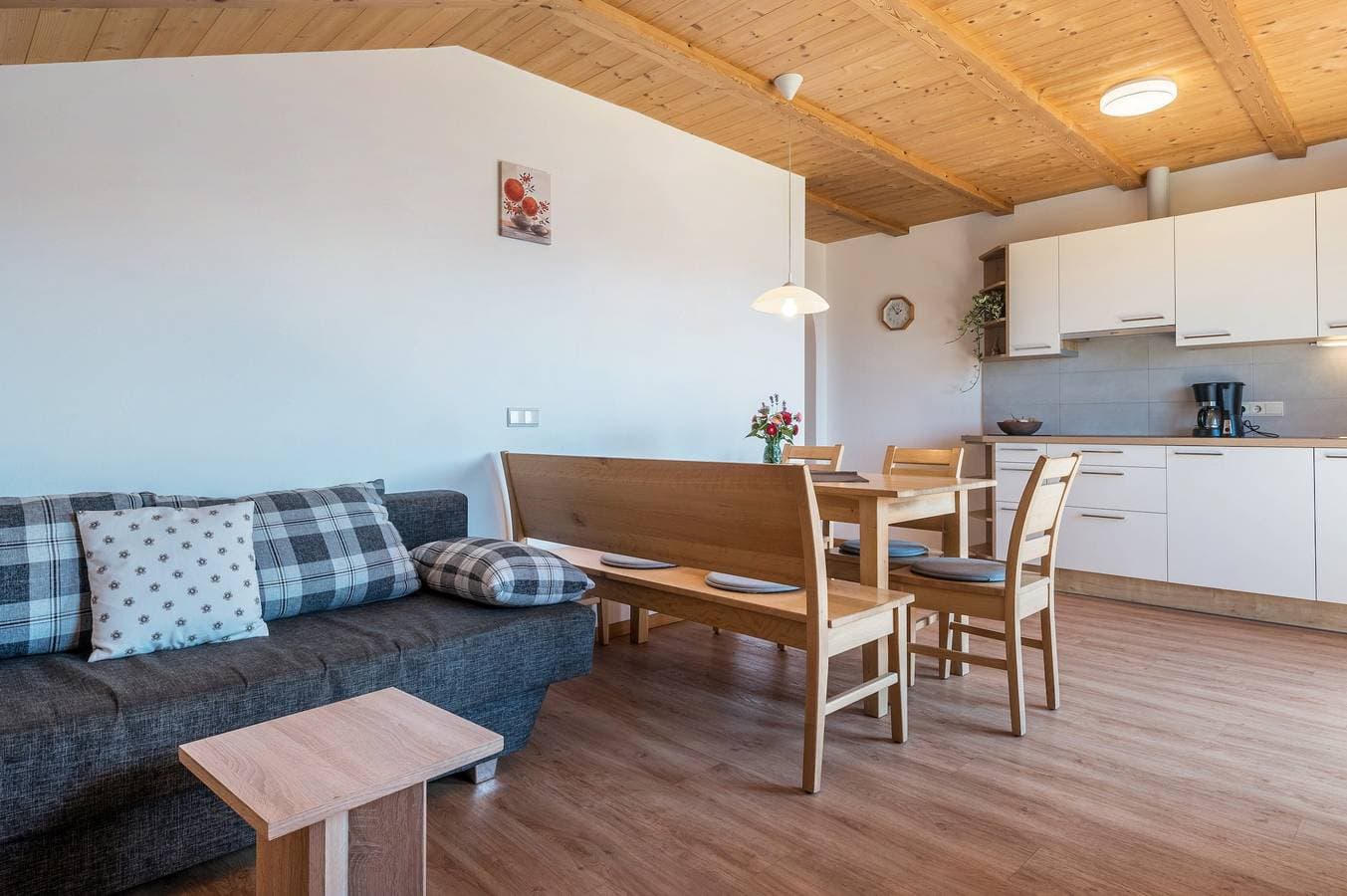 Foto 4 von 30: Ferienwohnung 'Mongaduierhof Apt Schlern' mit Bergblick, Gemeinschaftsgarten und WLAN