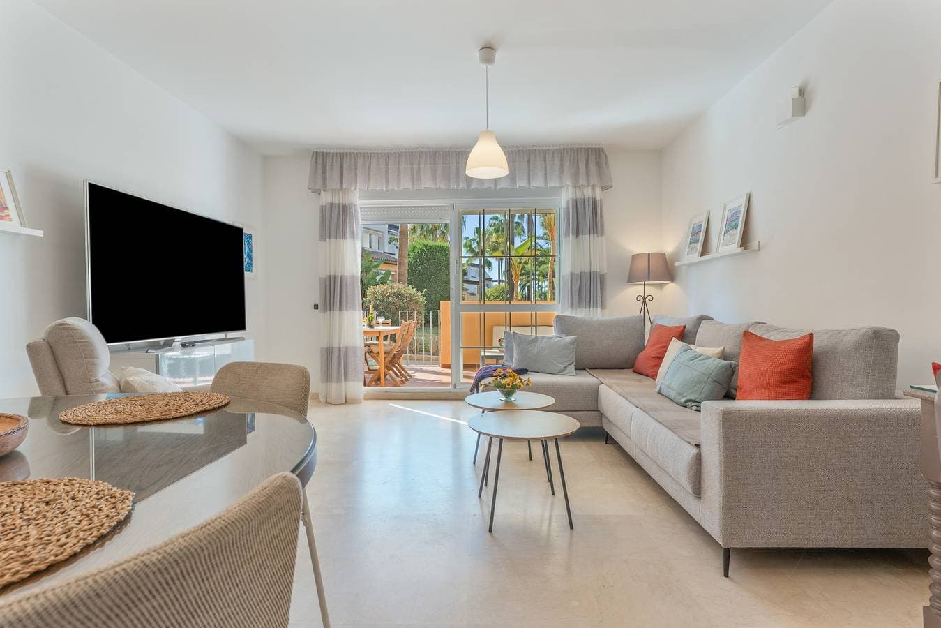 Foto 4 von 22: Apartment „Bahía De Marbella Primera Línea“ mit Gemeinschaftspool, WLAN und Klimaanlage