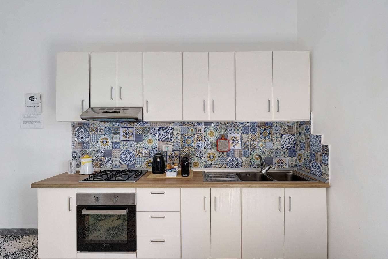 Foto 5 von 21: Ferienwohnung 'Familiare A Due Passi Dal Sentiero Degli Dei' mit Meerblick, Wi-Fi und Klimaanlage