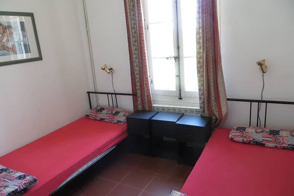 Foto 5 von 30: Großzügiges provencalisches Landhaus mit Pool