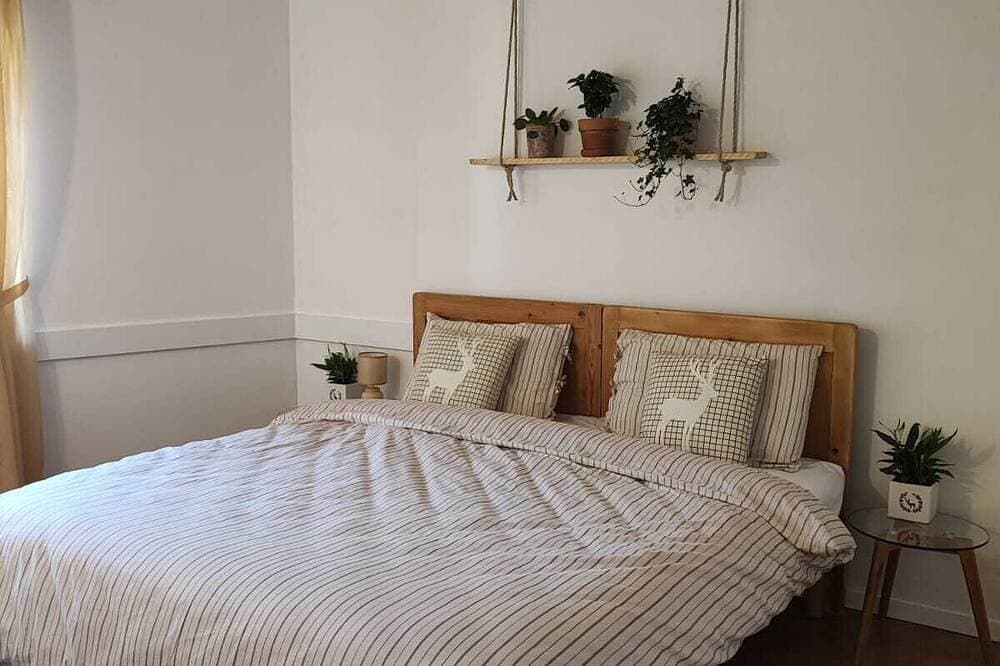 Foto 10 von 30: Farmhouse in typical Trentino style, spacious, elegant, comfortable.