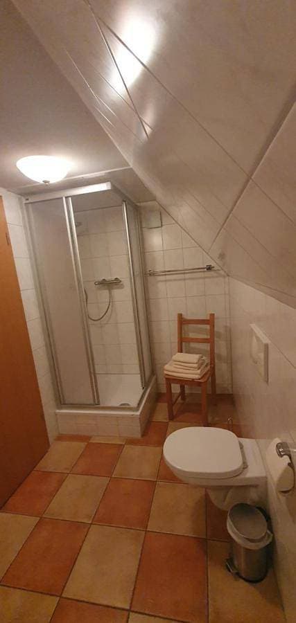 Foto 2 von 9: Small Double Room