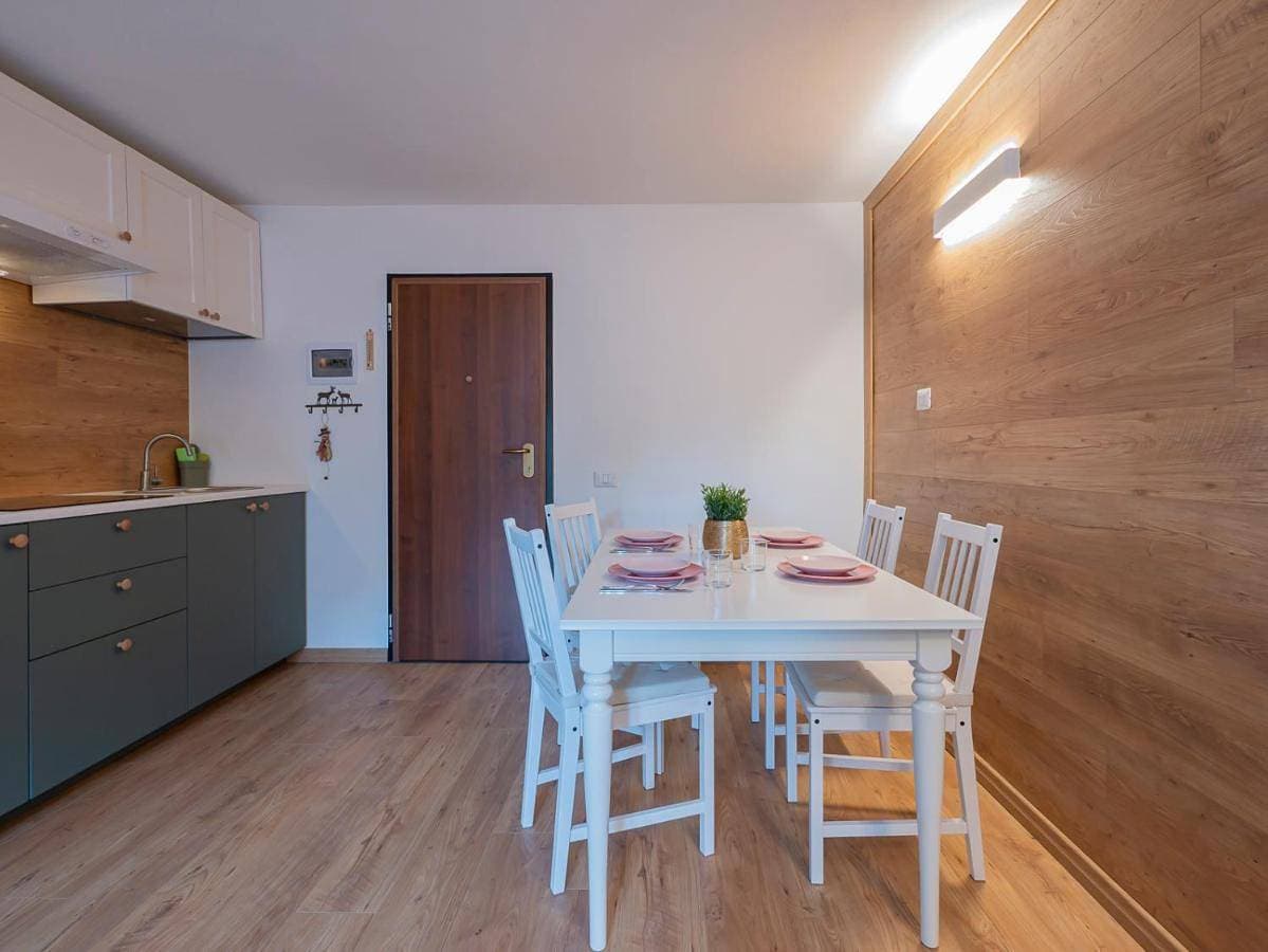 Foto 5 von 27: Two-Bedroom Apartment