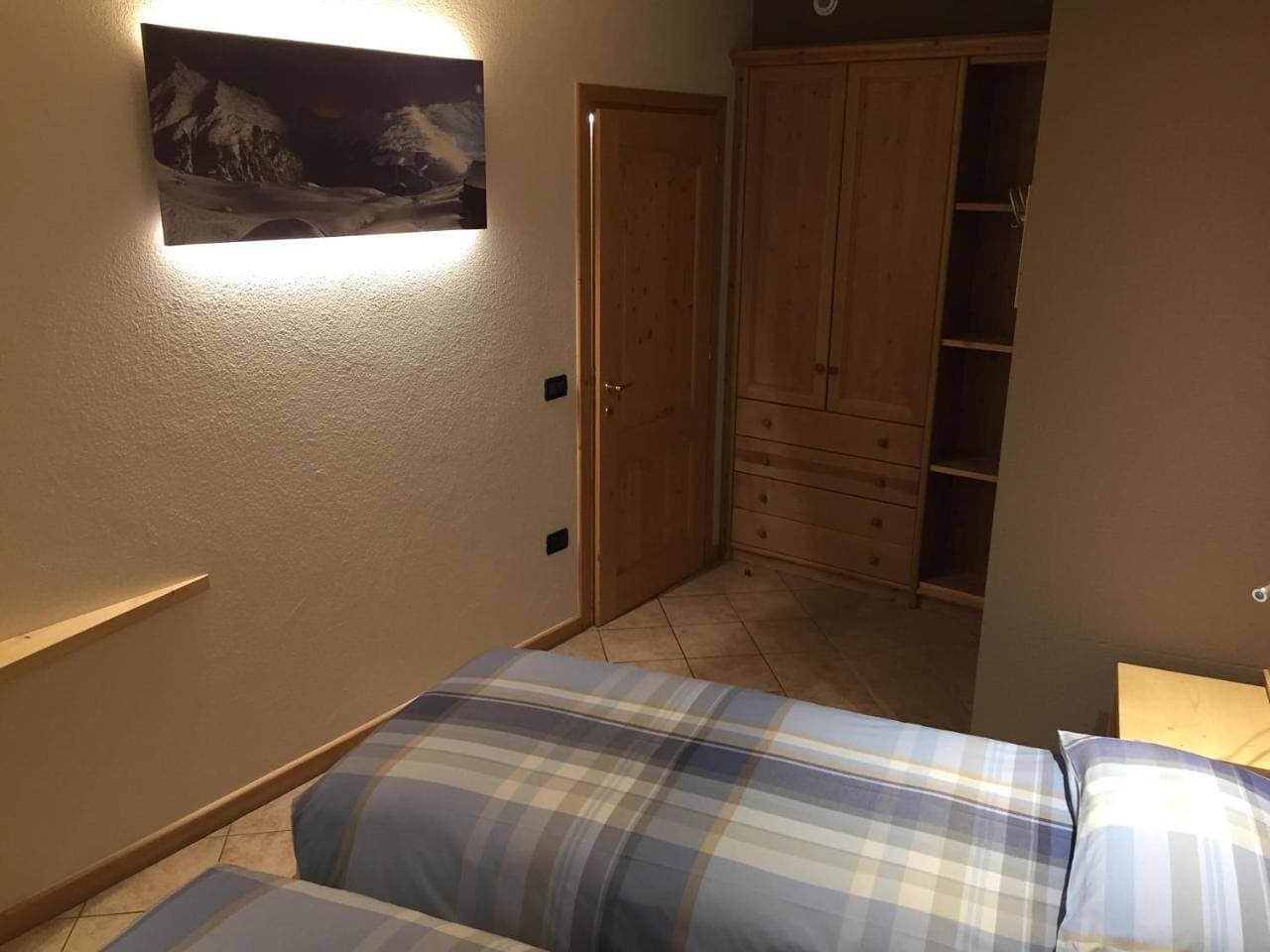 Foto 8 von 19: Two-Bedroom Apartment