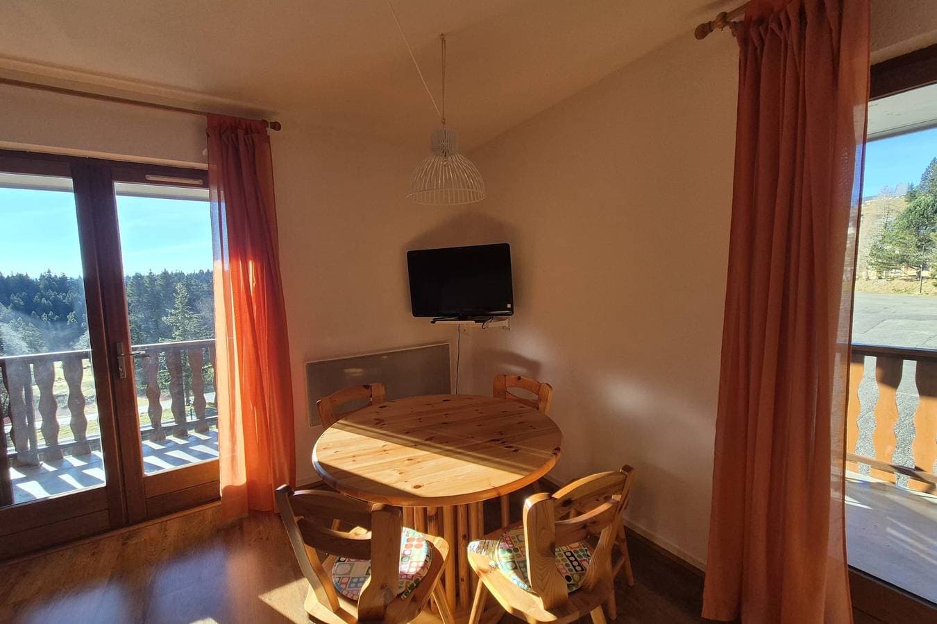 Foto 11 von 25: Ferienwohnung für 4 Personen mit Terrasse