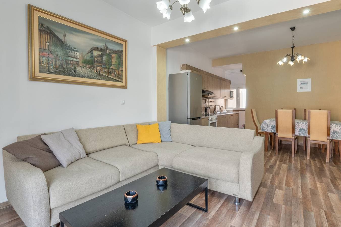 Foto 2 von 21: Artemis Blue Escape Apartment – Modernes Apartment nur 10 m vom Strand entfernt