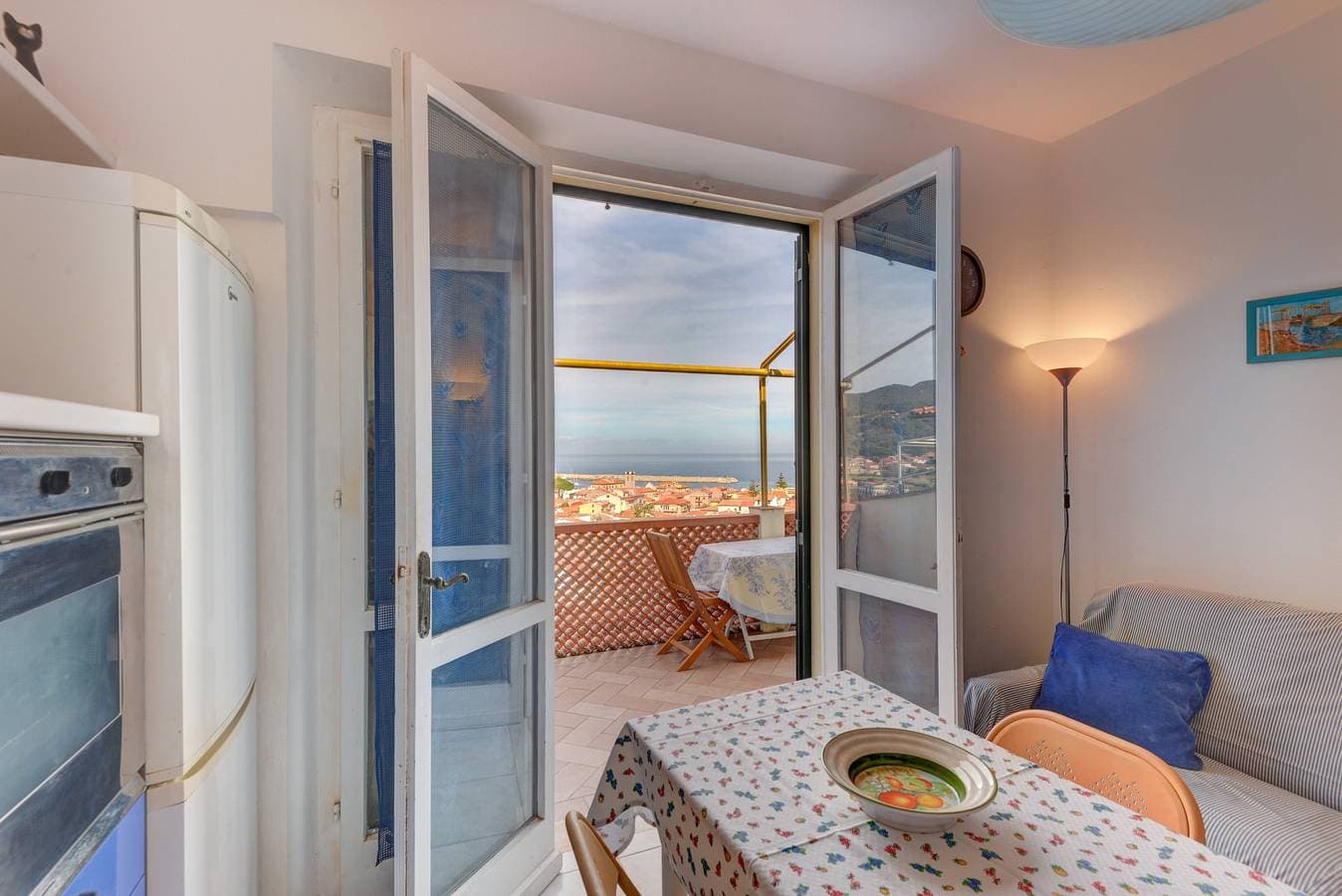 Foto 6 von 23: Ferienhaus 'Appartamento Belvedere' mit Meerblick, privater Terrasse und WLAN