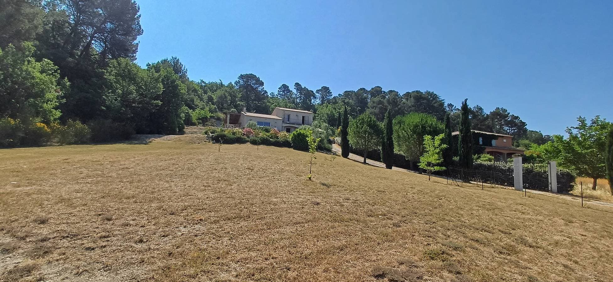 Foto 9 von 39: La Colline sous les étoiles