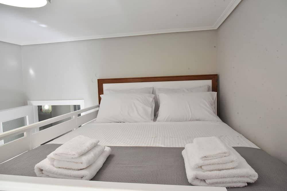 Foto 3 von 30: Fk Apartment is Situated 60m Away From the Beach and 10km From the Ath.airport