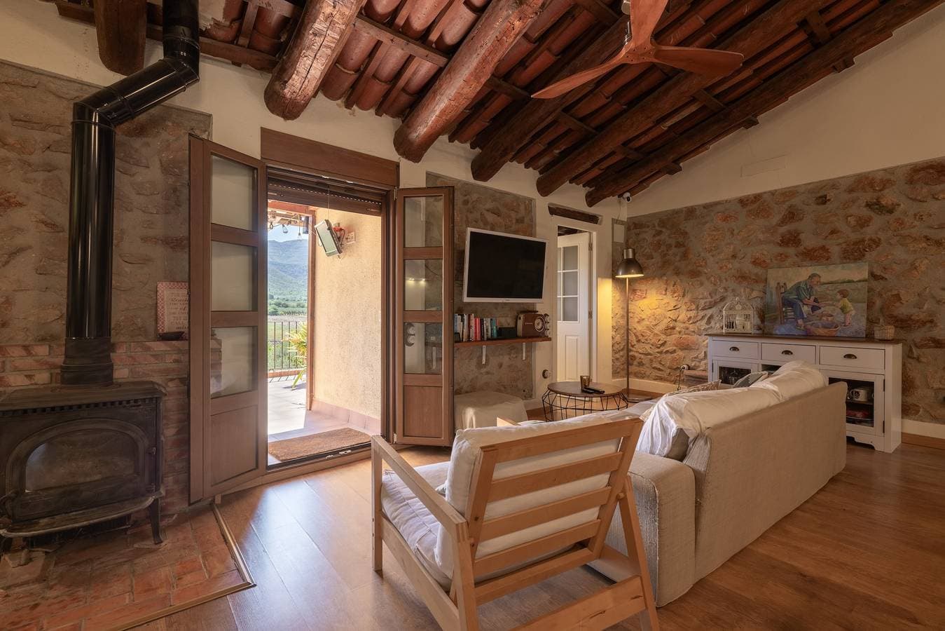 Foto 4 von 30: Ferienhaus 'Casa En Vistes Al Montsià' mit Bergblick, privatem Pool und WLAN