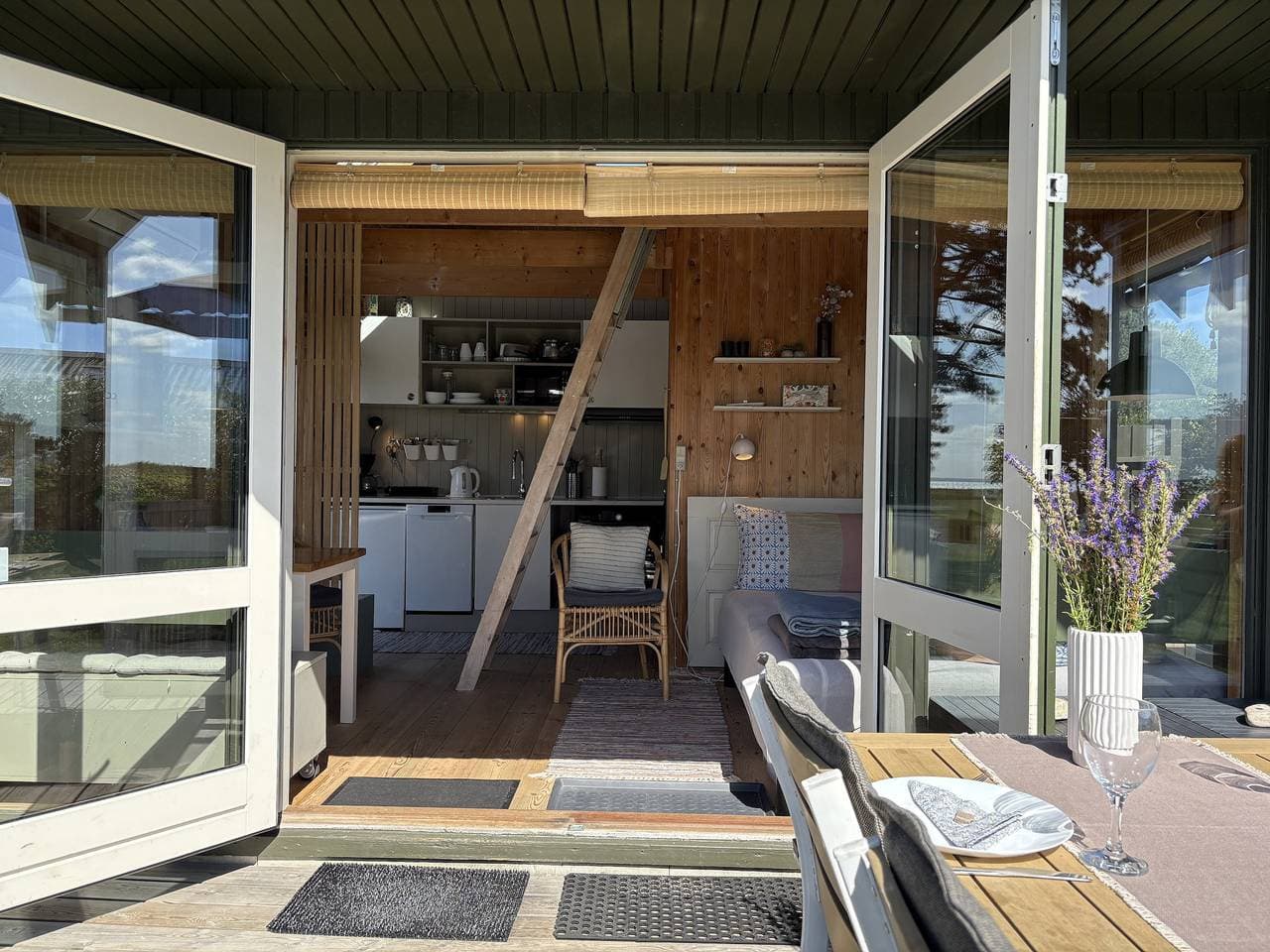 Foto 9 von 23: Gemütliches kleines Ferienhaus mit Meerblick