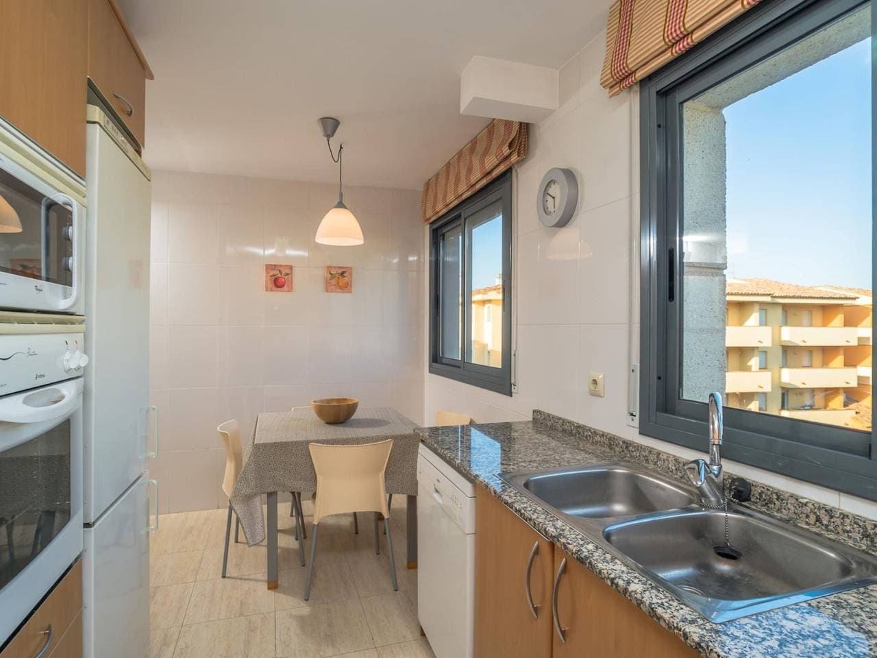Foto 12 von 29: Ferienwohnung für 6 Personen mit Pool