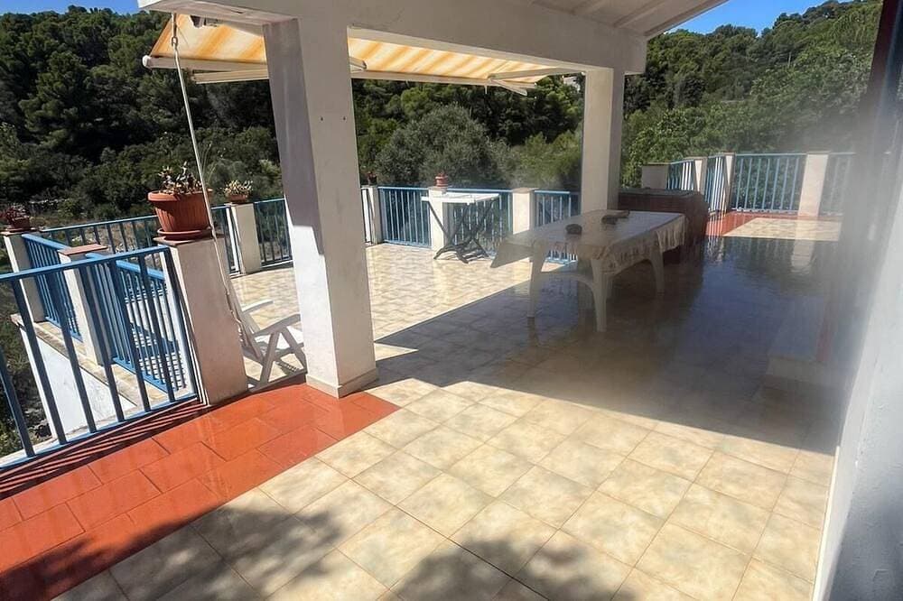 Island of S.Pietro Carloforte Independent villa- terrace with sea view 1