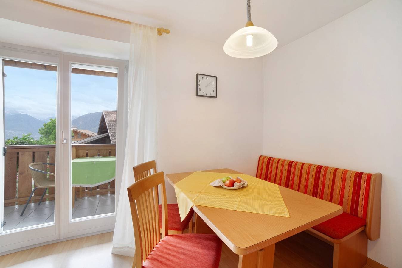 Foto 7 von 24: Ferienwohnung "Mosttragerhof 2" mit Bergblick, Gemeinschaftspool und WLAN