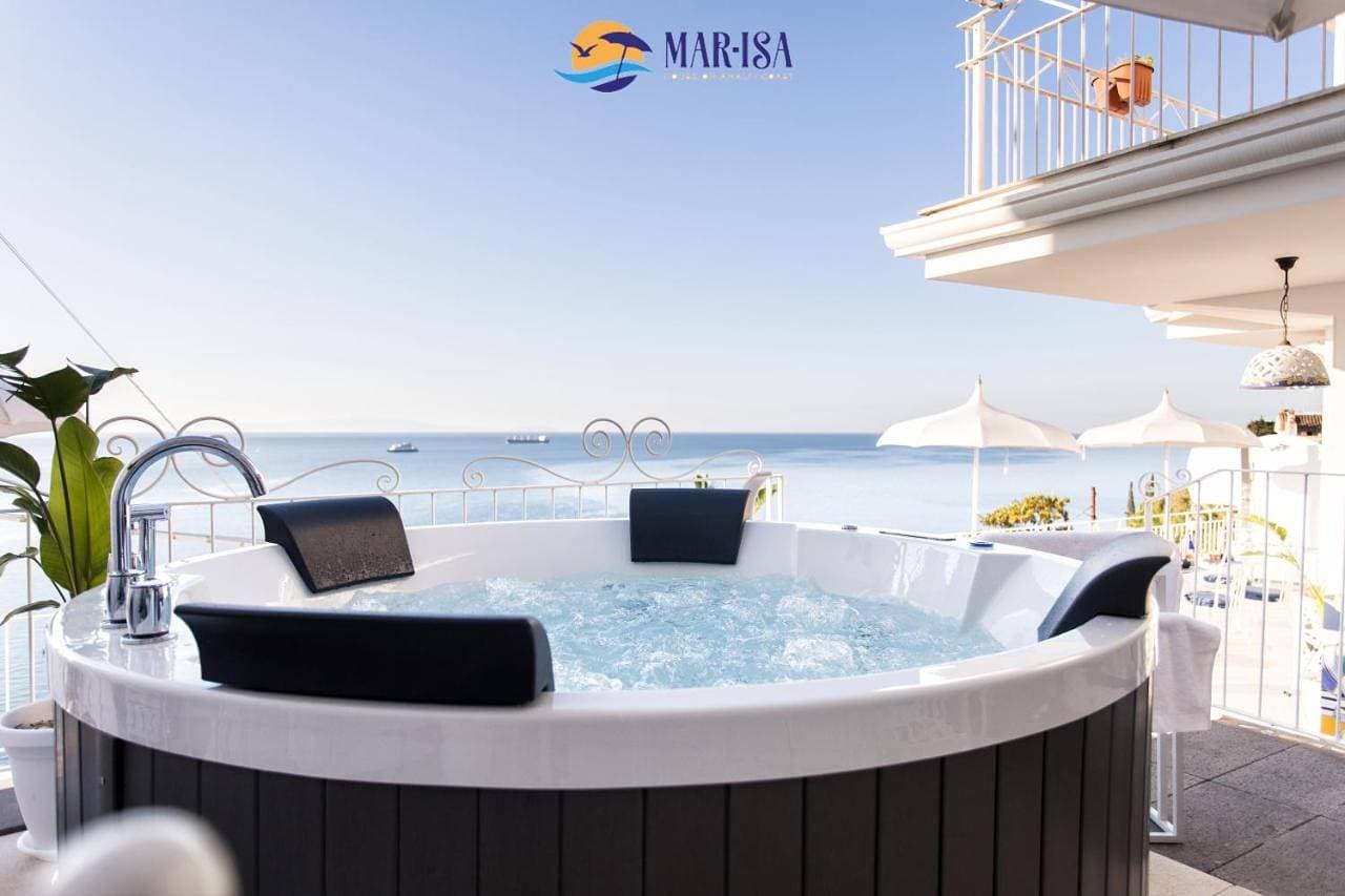 MAR-ISA Amalfi Coast - Luxury Suites & Apartments 1