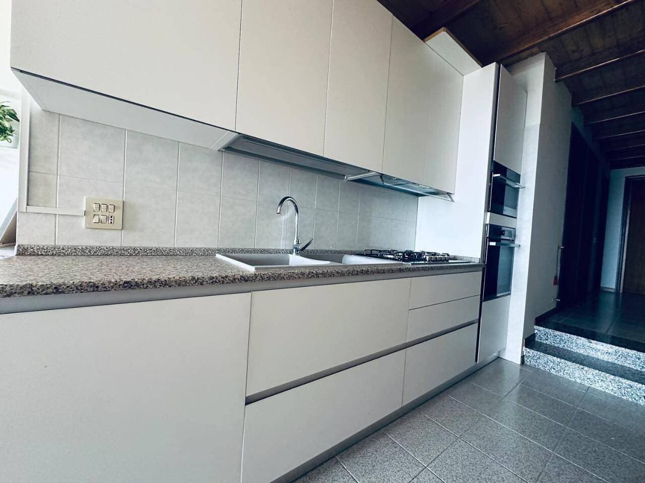 Foto 9 von 51: Three-Bedroom House