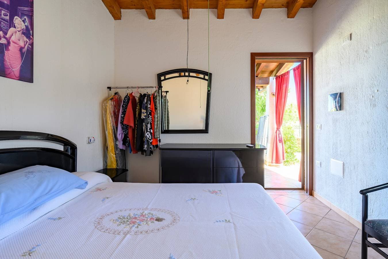 Foto 13 von 24: Ferienhaus 'Villa Dei Desideri' mit Meerblick, Gemeinschaftspool und Klimaanlage