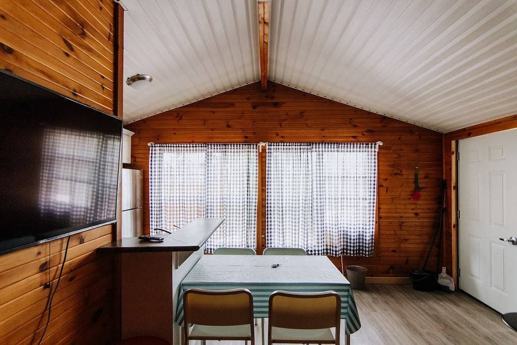 Sandpiper Beach Resort - Cottage # 5 1