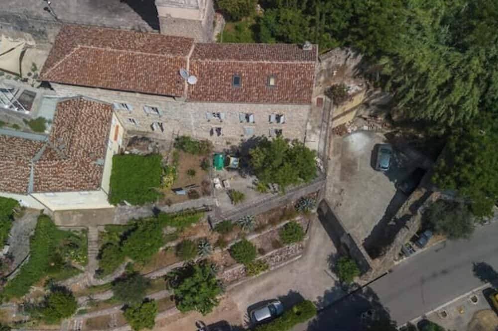 Levanat Studio – Cozy Historic Escape with Spectacular Views 1