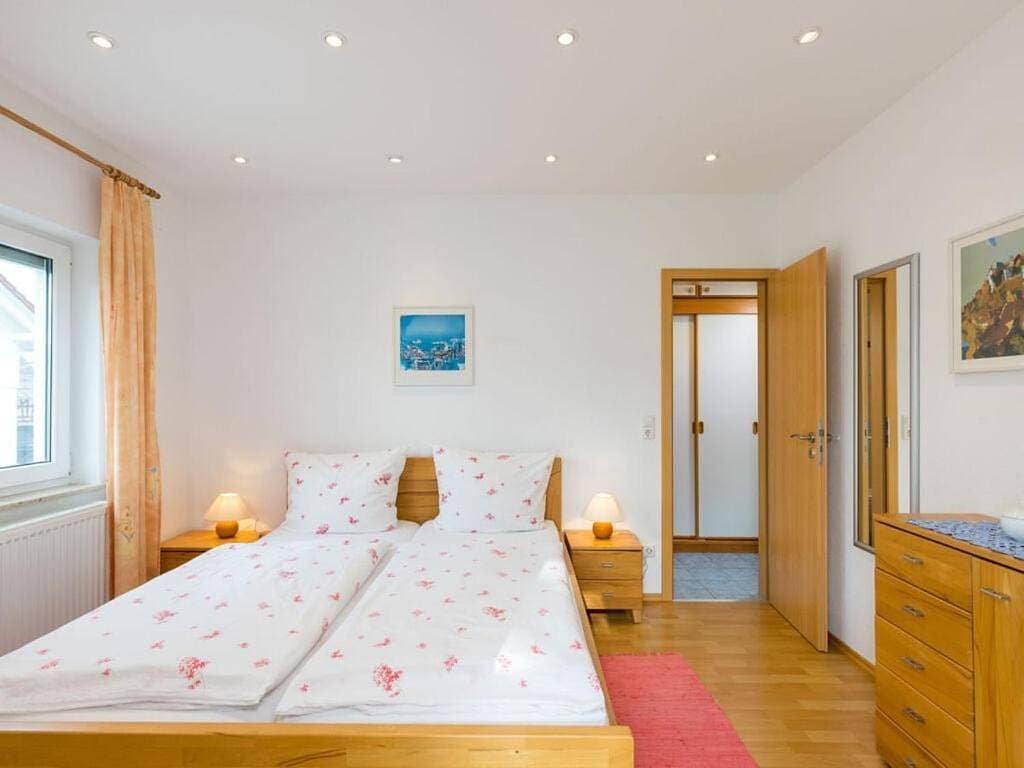 Foto 6 von 20: Three-Bedroom Holiday Home