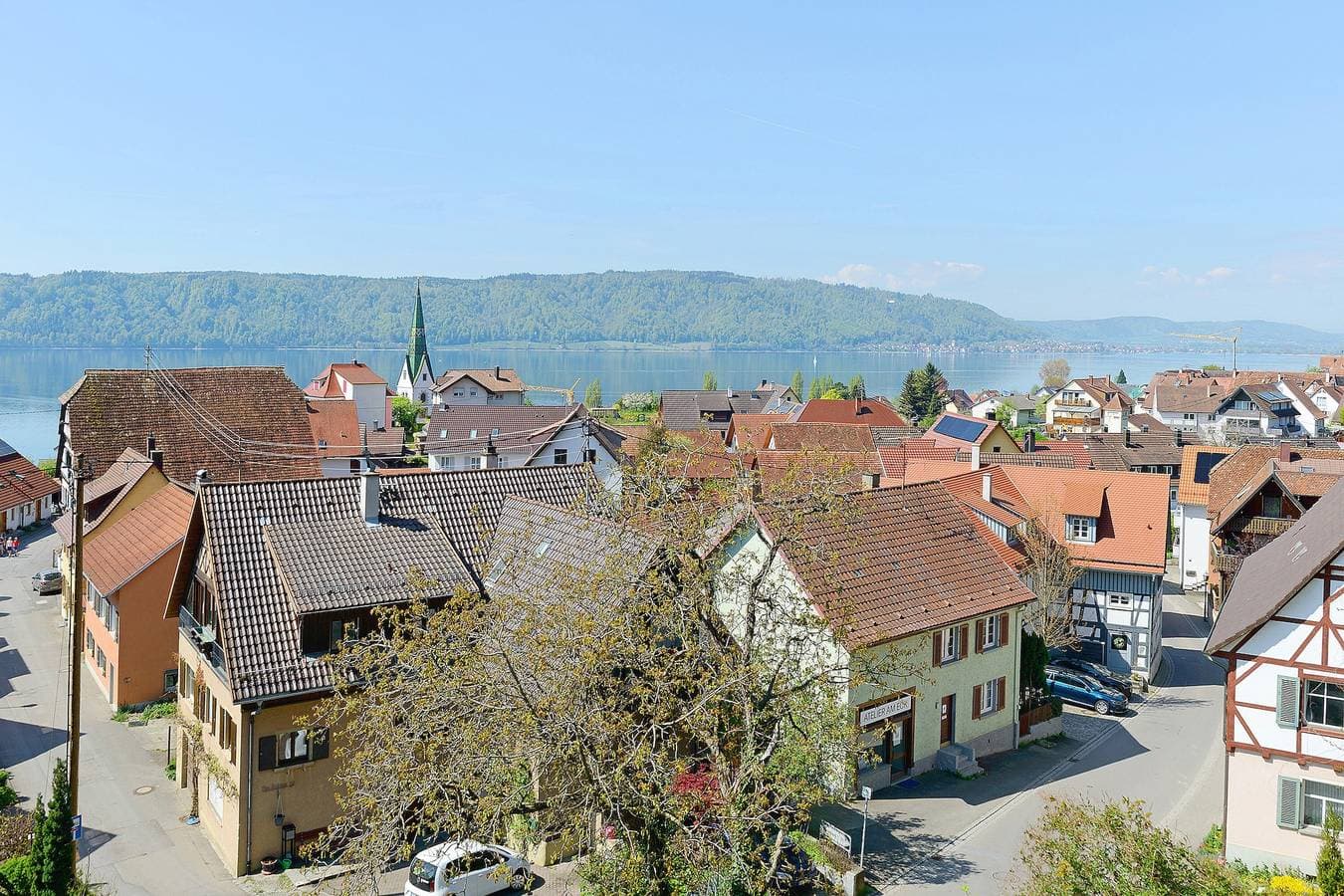Foto 3 von 37: Premium Apartment - Über den Dächern von Sipplingen - mit Panorama Seeblick und privater Terrasse