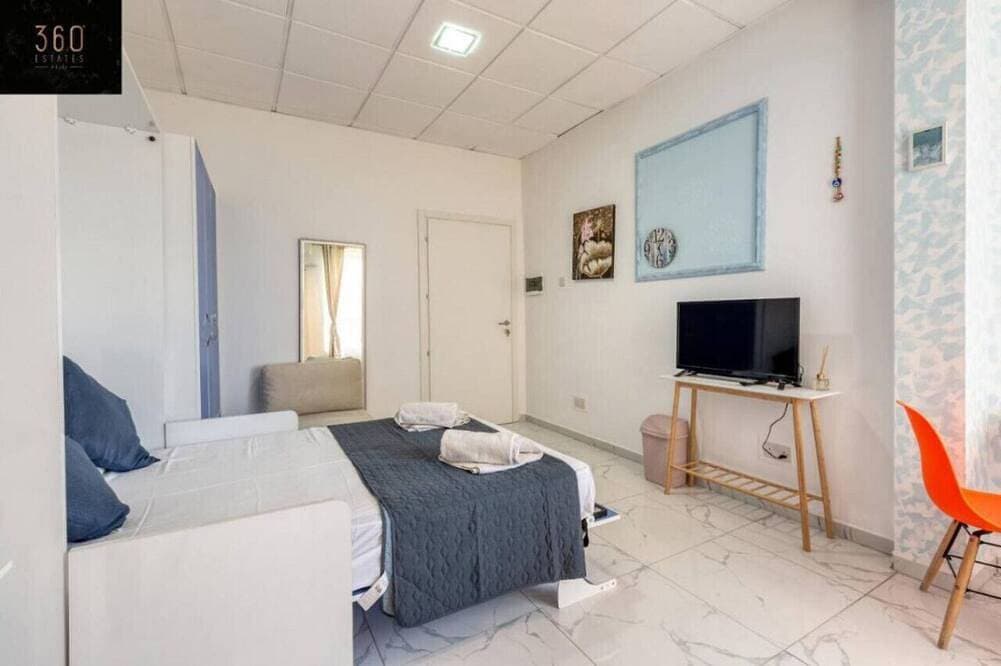 Foto 5 von 16: Studio Haven in Vibrant Sliema Neighborhood