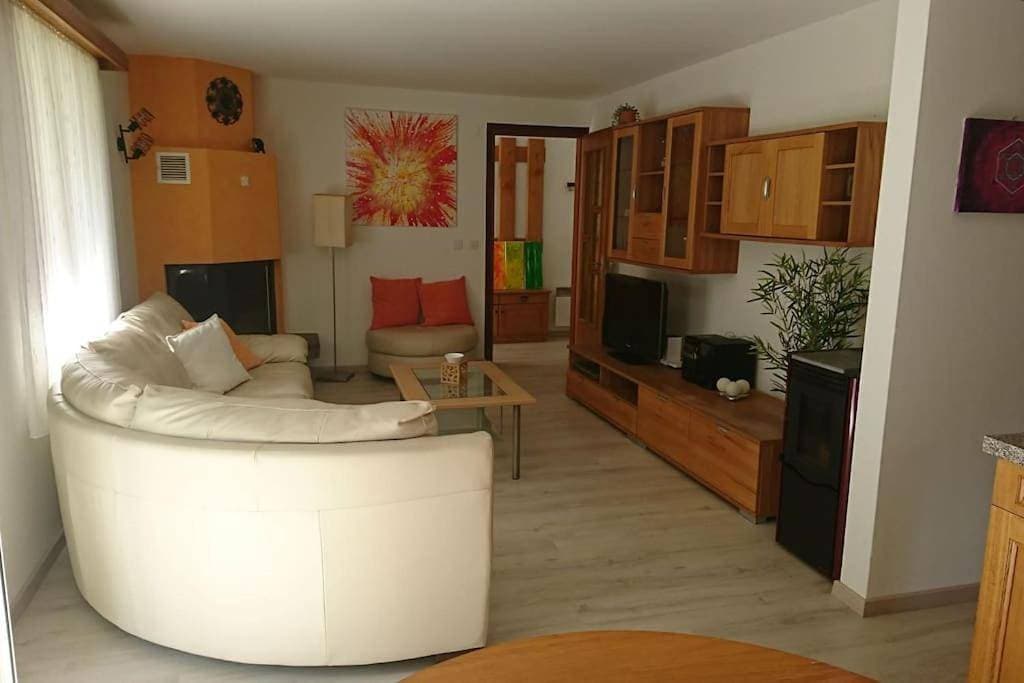 Foto 11 von 16: Three-Bedroom House