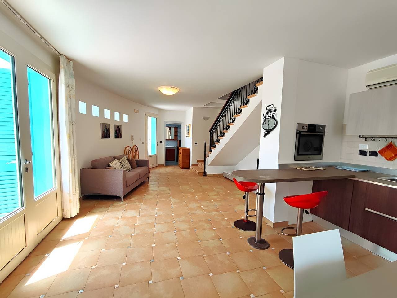 Foto 12 von 29: Ferienhaus 'Villetta A 200 Mt Dalle Spiagge' mit privatem Garten und Klimaanlage