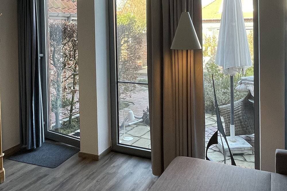 Tolles Ein-Raum-Apartment direkt am Greetsieler Hafen 1