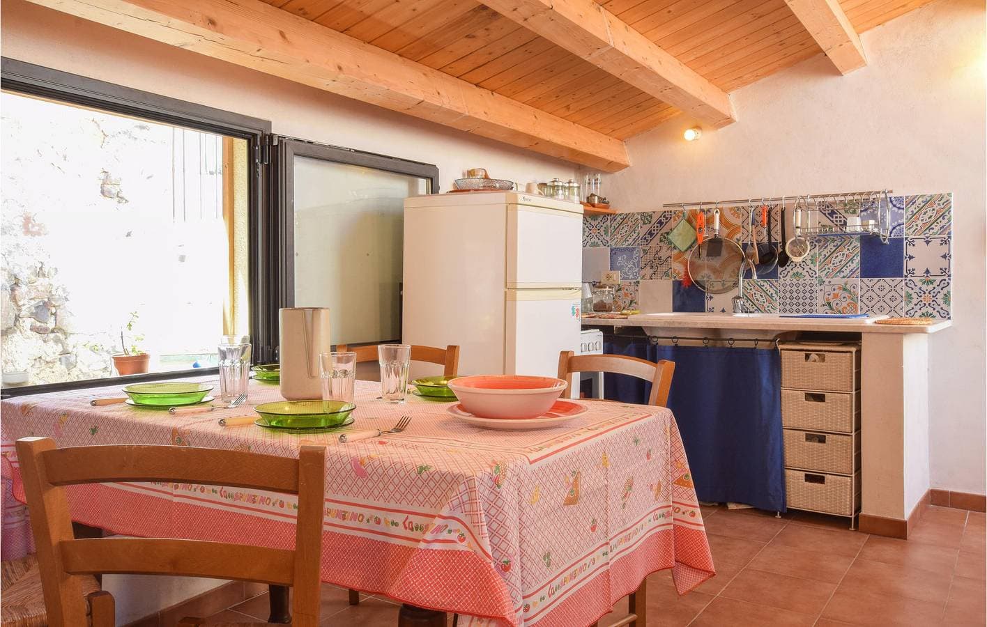 Foto 6 von 27: Meerblick Apt: 70sqm, WiFi, Terrasse, Küche | Tusa 300m