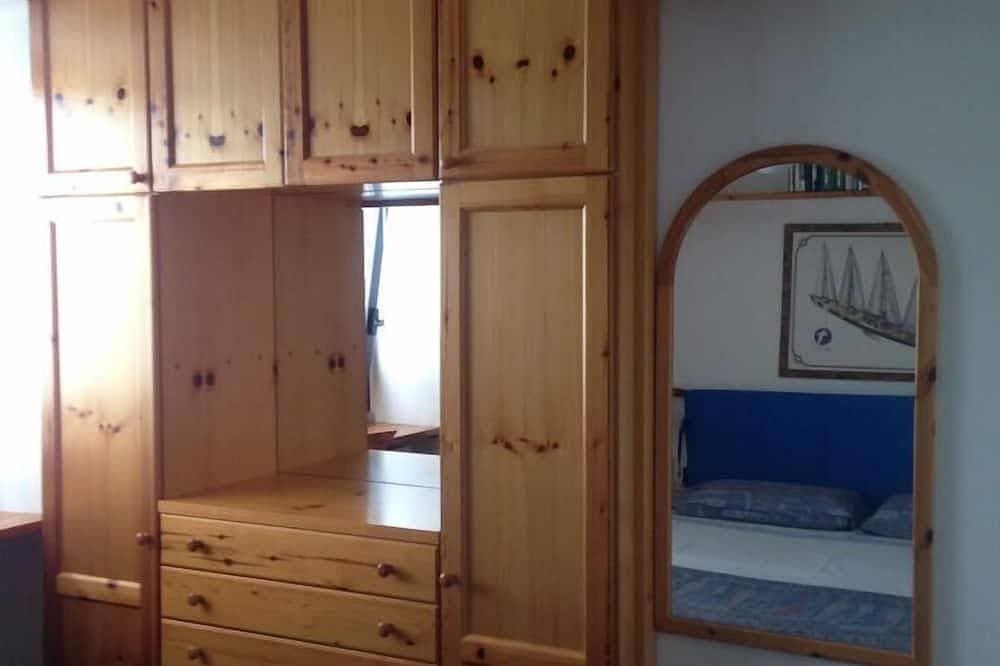 Foto 5 von 30: Zwei-Zimmer-Wohnung in Residenz mit Pool und Panoramablick auf den See in Sale Marasino