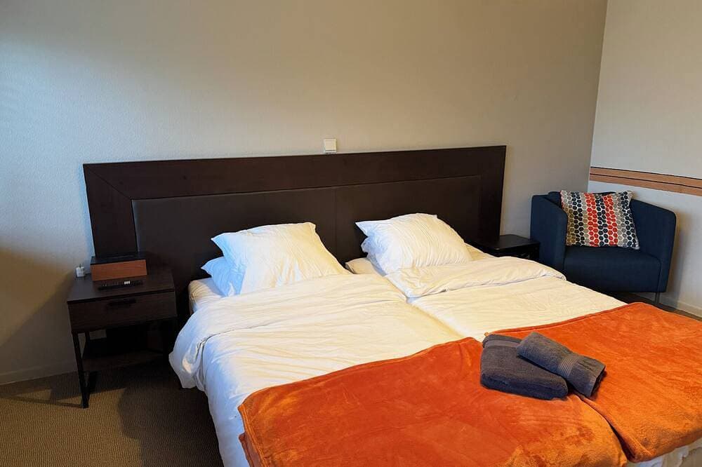 Foto 2 von 5: Accommodation with private bathroom, TV & WiFi - Quiet in Antwerp