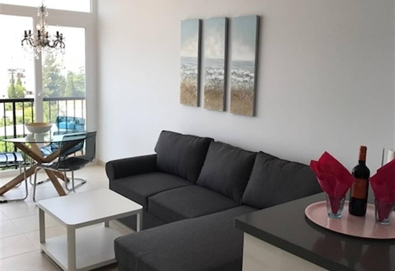 Foto 4 von 15: Wunderschöne Ferienwohnung 'Capri' mit Blick über Nerja und das Meer, Balkon, WLAN und Klimaanlage